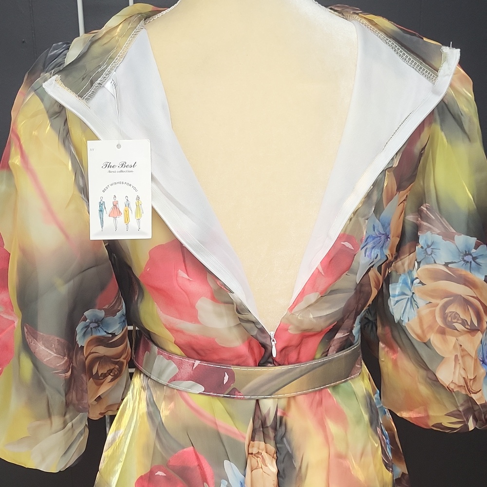 NWT, Vintage-Inspired Floral Tie-Neck Dress in Multi-Color, LARGE - Picture 10 of 11